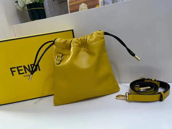 Yupoo bagsoffer FENDI PACK SMALL POUCH