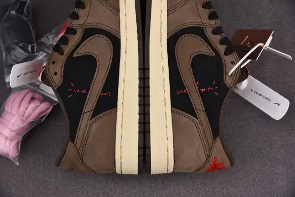 AIR JORDAN 1 RETRO LOW OG SP TRAVIS SCOTT CQ4277-001