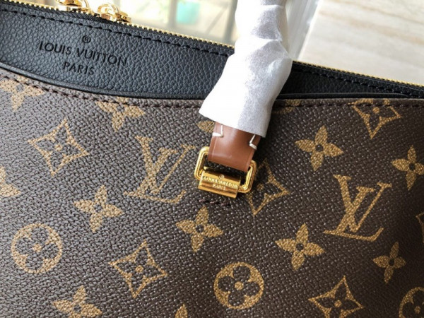 Louis Vuitton PALLAS