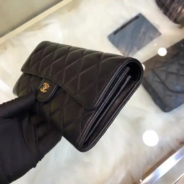 CHANEL WALLET