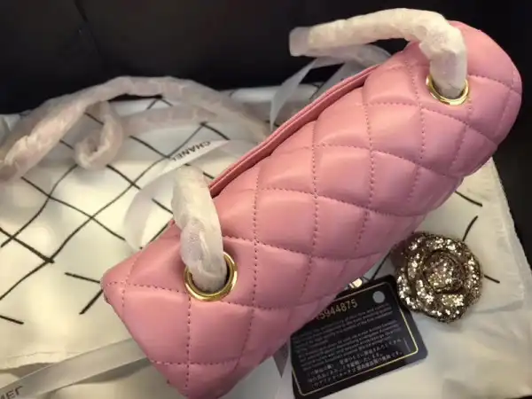 CHANEL Flap Bag Lambskin 20CM