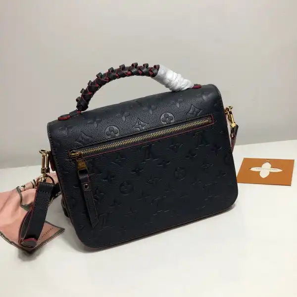 First bag ru LOUIS VUITTON POCHETTE METIS