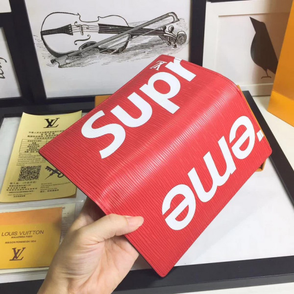 HOT SALE Louis Vuitton Supreme wallet