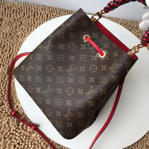 Rep LOUIS VUITTON NÉONOÉ