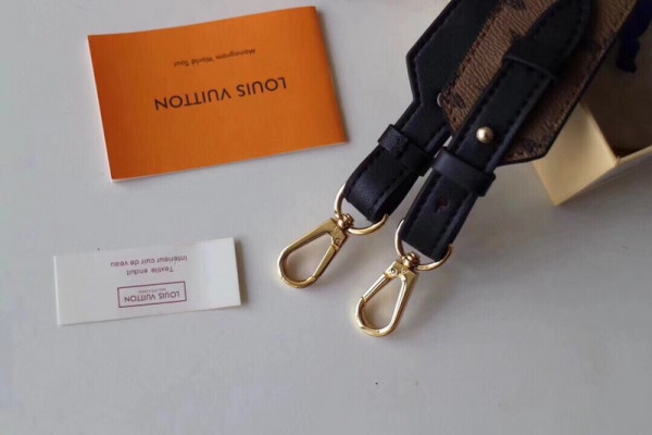 HOT SALE Louis Vuitton BANDOULIERE XL