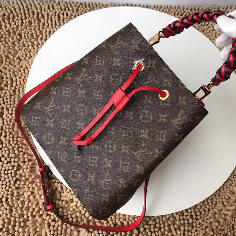 Rep LOUIS VUITTON NÉONOÉ