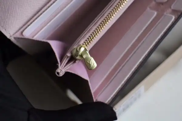 Frstbag ru LOUIS VUITTON SARAH WALLET