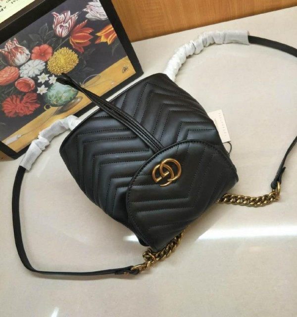 HOT SALE Gucci GG Marmont matelassé backpack 528129