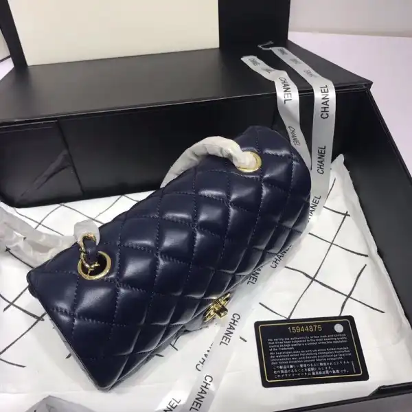 Firstbag Ru CHANEL Flap Bag Lambskin 20CM