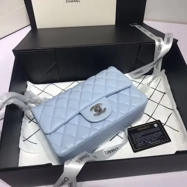 CHANEL Flap Bag Lambskin 20CM