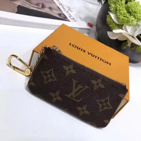 First bag ru LOUIS VUITTON COIN PURSE