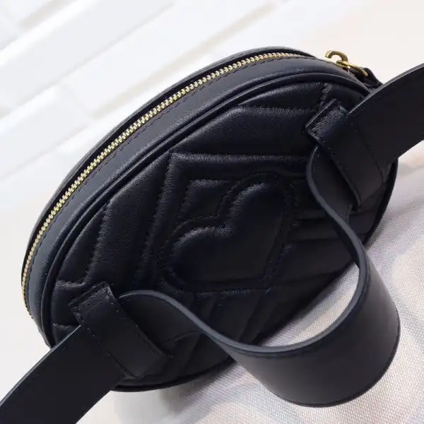 First bag ru Gucci GG Marmont Matelassé Leather Belt Bag