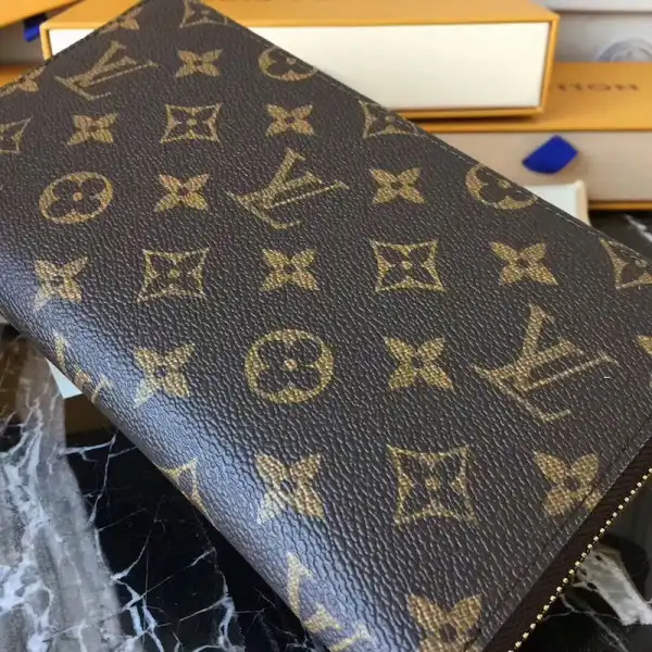 Frstbag ru LOUIS VUITTON ZIPPY ORGANIZER