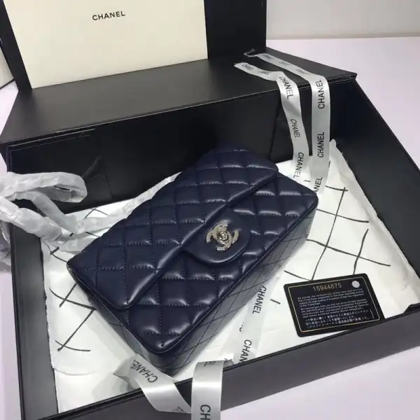 Frstbag ru CHANEL Flap Bag Lambskin 20CM