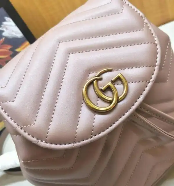 First bag ru Gucci GG Marmont matelassé backpack 528129