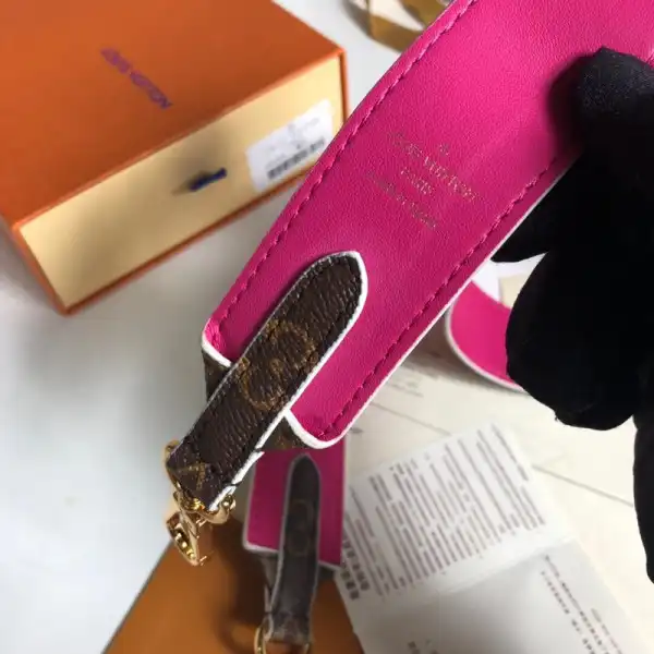 First Bag Ru Louis Vuitton BANDOULIÈRE MONOGRAM