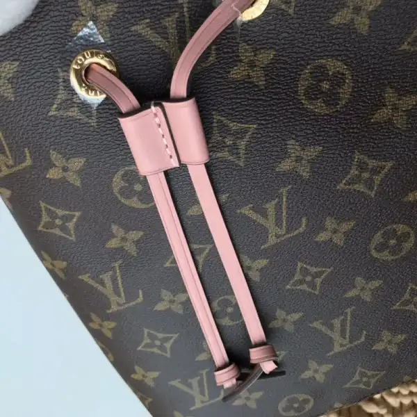 LOUIS VUITTON NÉONOÉ