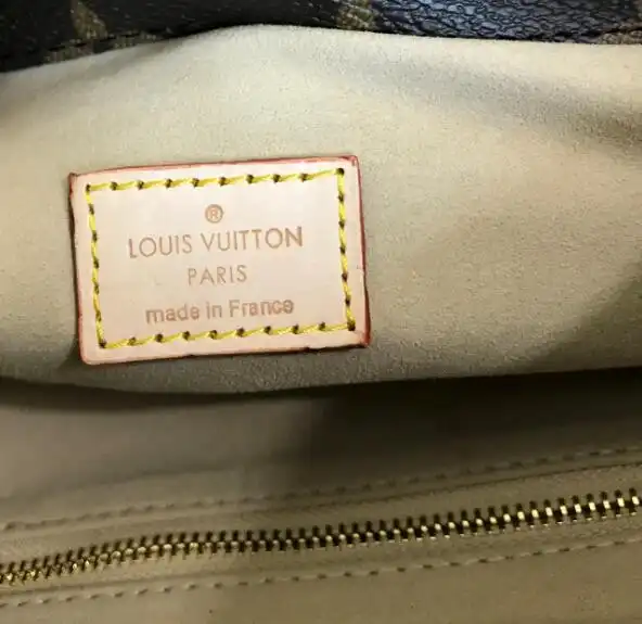 Affordable LOUIS VUITTON ARTSY BAG MM