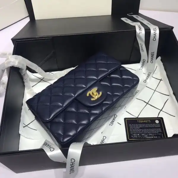 CHANEL Flap Bag Lambskin 20CM