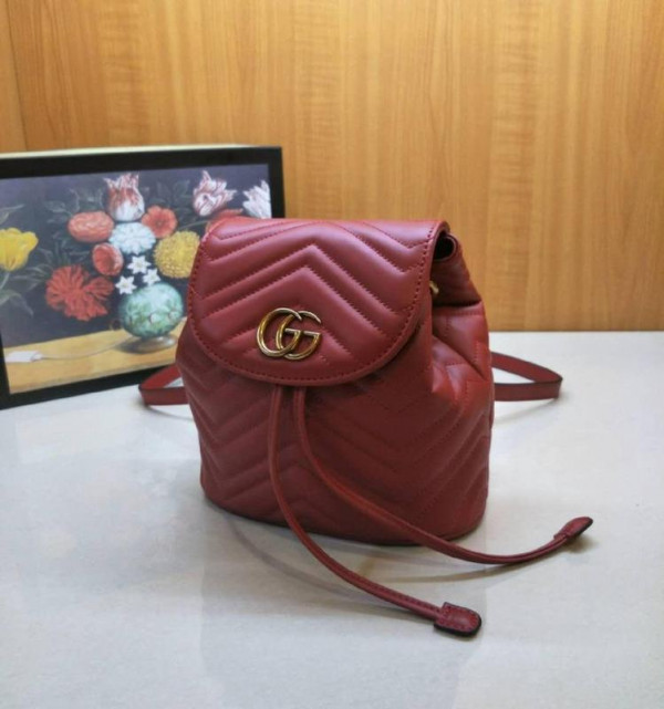 HOT SALE Gucci GG Marmont matelassé backpack 528129