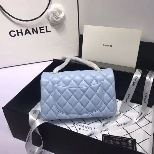 Firstbag Ru CHANEL Flap Bag Lambskin 20CM