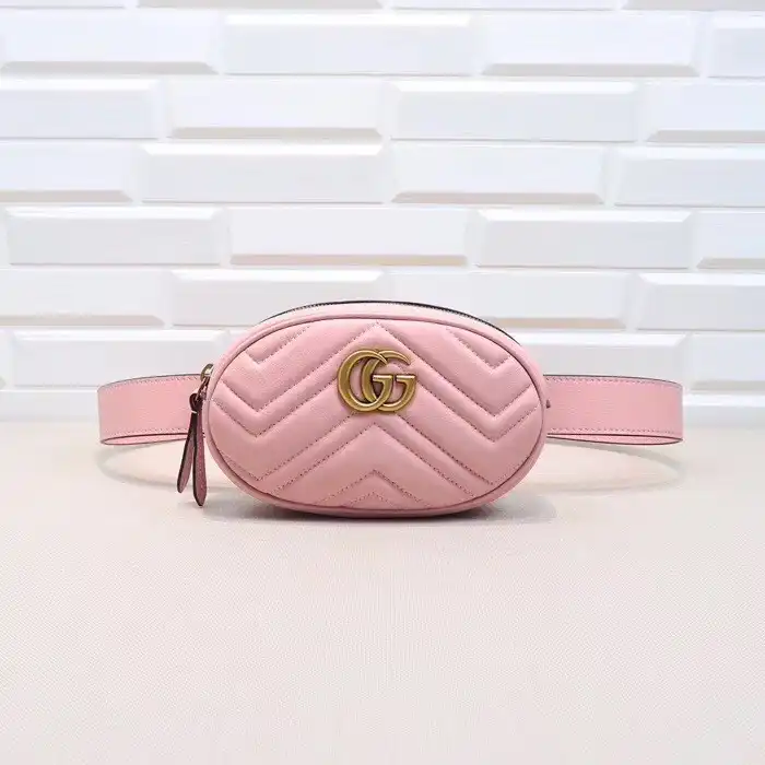 Gucci GG Marmont Matelassé Leather Belt Bag