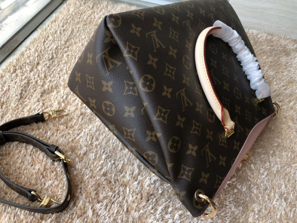 HOT SALE Louis Vuitton PALLAS