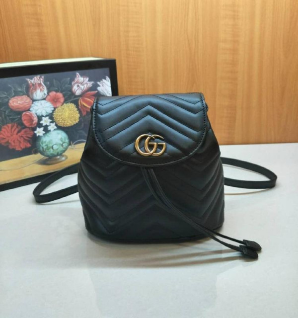 HOT SALE Gucci GG Marmont matelassé backpack 528129