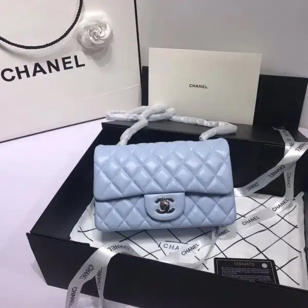 Firstbag Ru CHANEL Flap Bag Lambskin 20CM