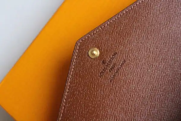 Cheap LOUIS VUITTON SARAH WALLET