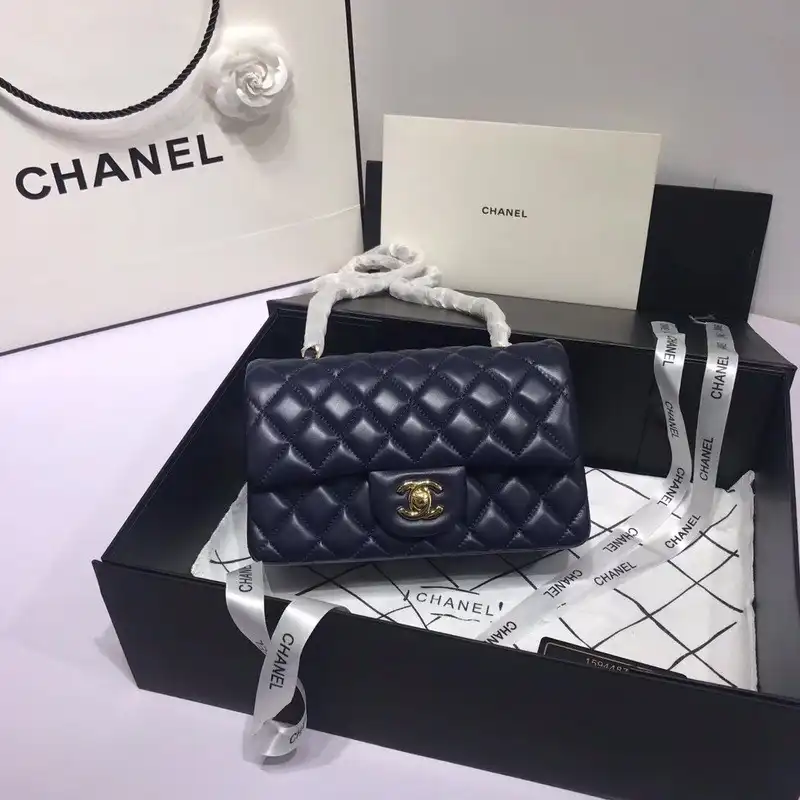 CHANEL Flap Bag Lambskin 20CM