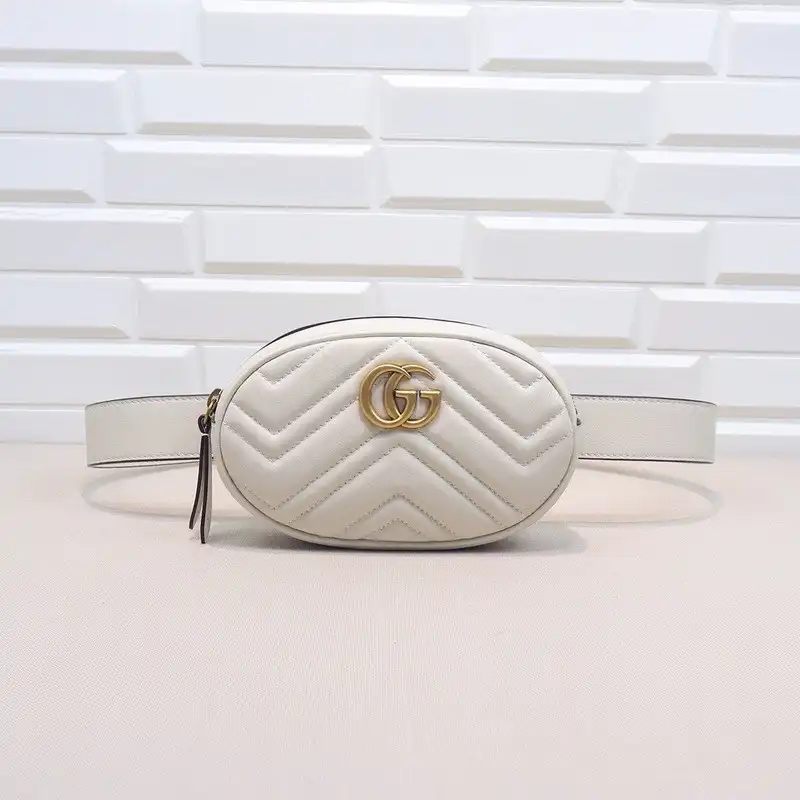 First bag ru Gucci GG Marmont Matelassé Leather Belt Bag