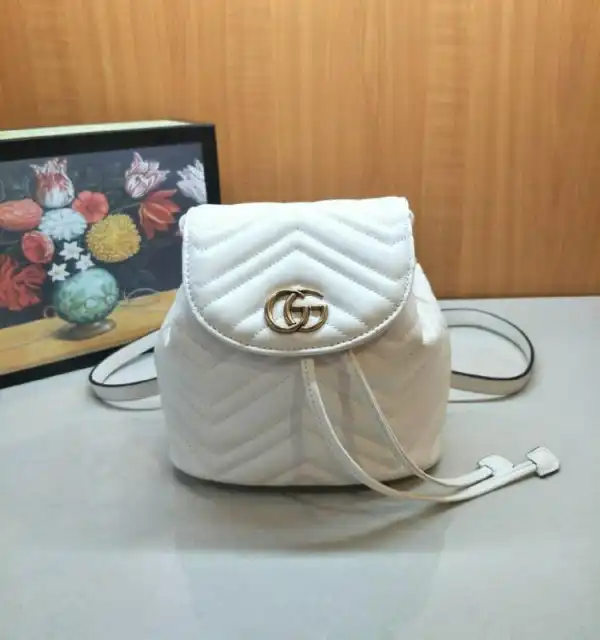 Gucci GG Marmont matelassé backpack 528129