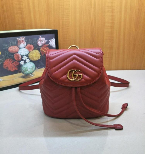 Gucci GG Marmont matelassé backpack 528129