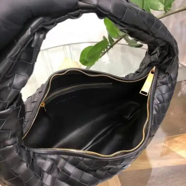 Firstbag Ru BOTTEGA VENETA Small Jodie