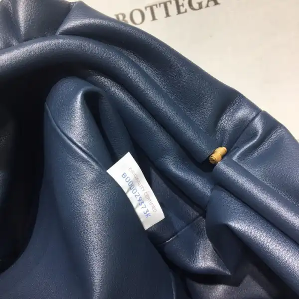 BOTTEGA VENETA THE POUCH