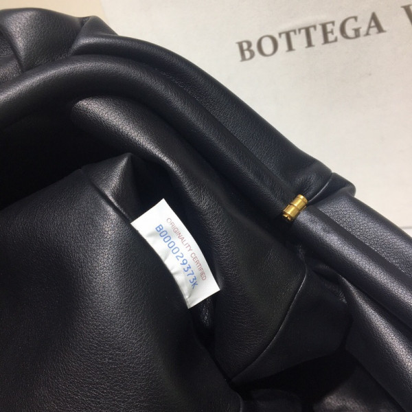 HOT SALE BOTTEGA VENETA THE POUCH