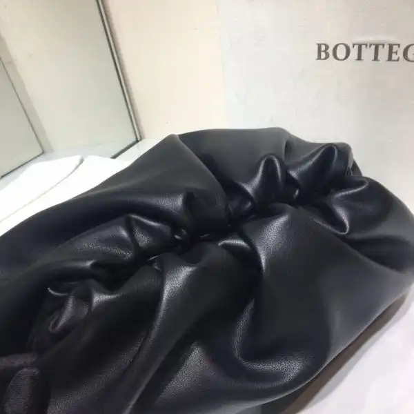 Frstbag ru BOTTEGA VENETA THE POUCH