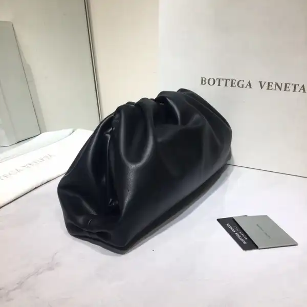 Yupoo bagsoffer BOTTEGA VENETA THE POUCH