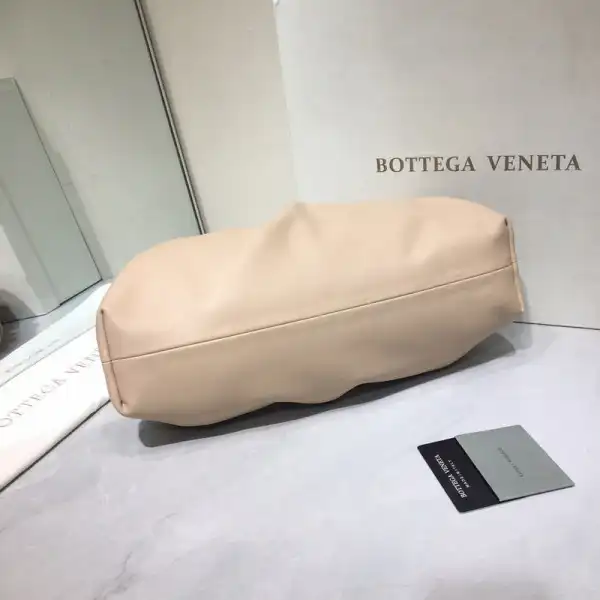 BOTTEGA VENETA THE POUCH