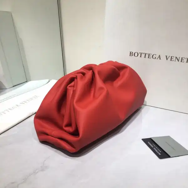 BOTTEGA VENETA THE POUCH