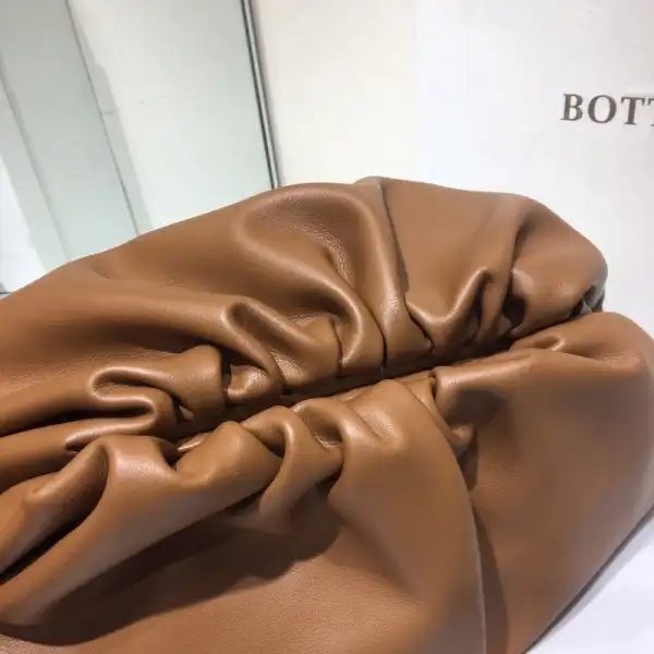 BOTTEGA VENETA THE POUCH