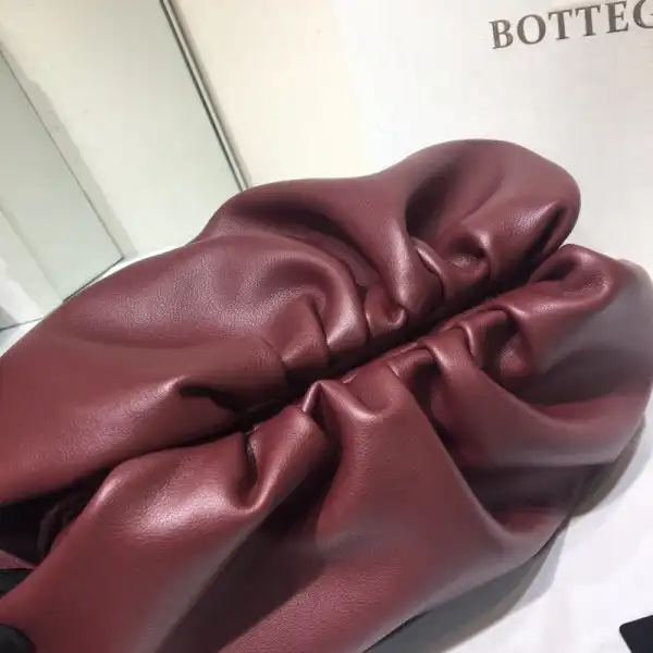 BOTTEGA VENETA THE POUCH