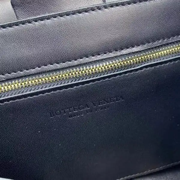 Frstbag ru BOTTEGA VENETA CASSETTE