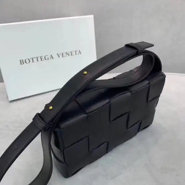 Frstbag ru BOTTEGA VENETA CASSETTE