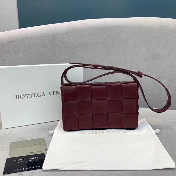 HOT SALE BOTTEGA VENETA CASSETTE