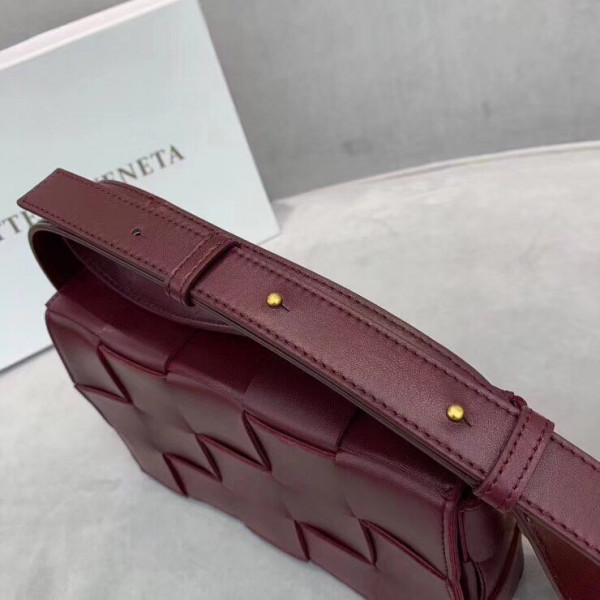 HOT SALE BOTTEGA VENETA CASSETTE