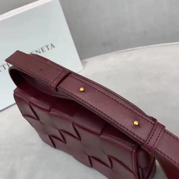 BOTTEGA VENETA CASSETTE