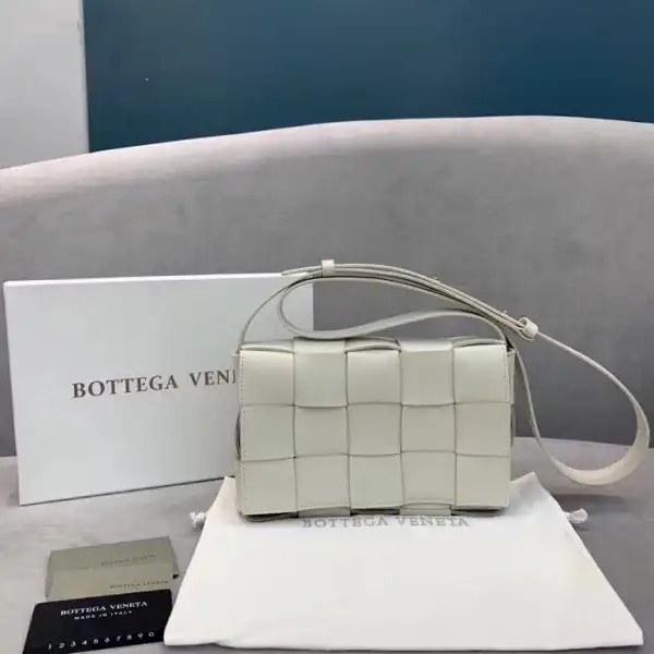 Frstbag ru BOTTEGA VENETA CASSETTE