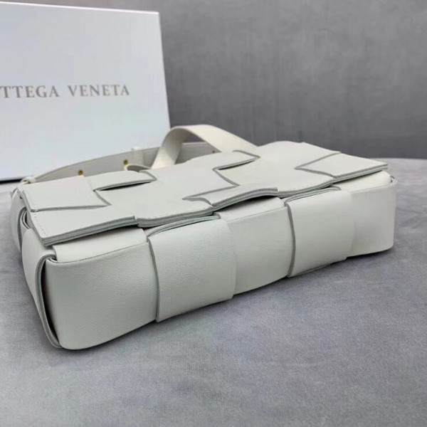 HOT SALE BOTTEGA VENETA CASSETTE